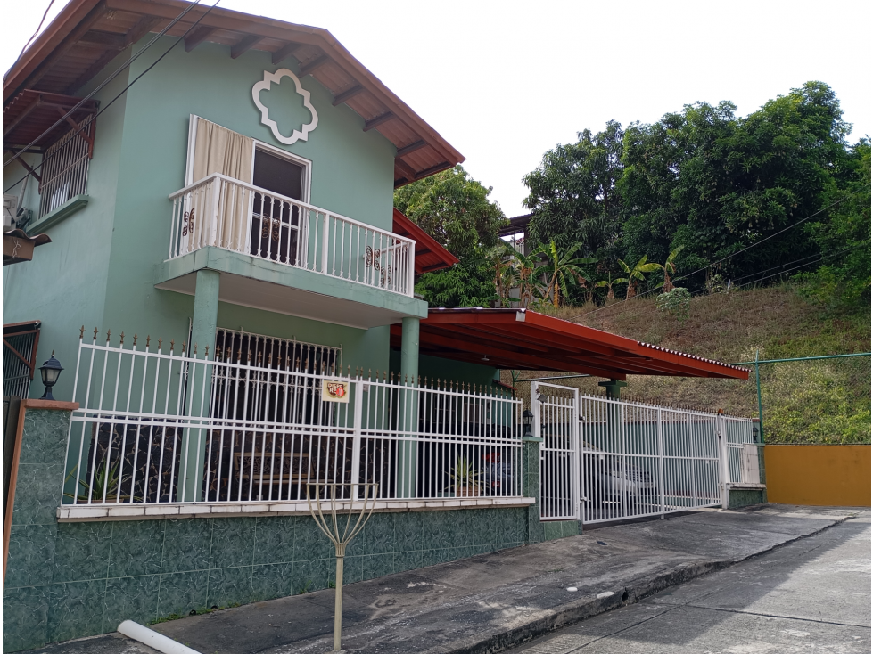 Casa en Venta Villa Lucre