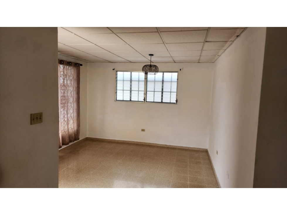 SE VENDE CASA EN PARQUES DEL OESTE // ARRAIJAN — foto 4