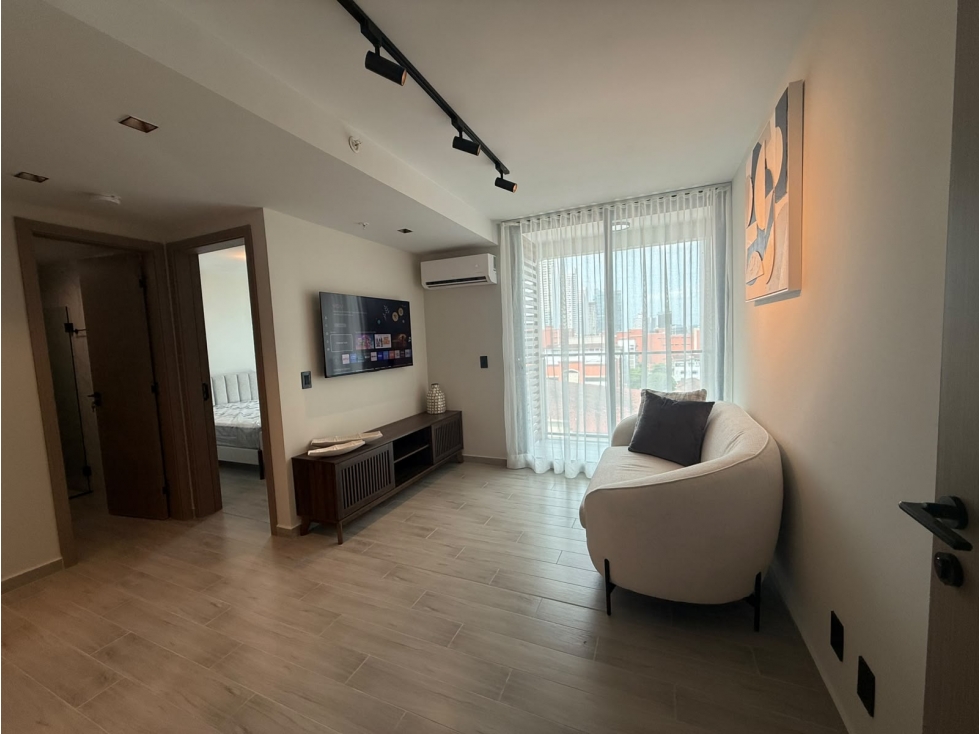 SE ALQUILA APARTAMENTO EN PH ALEXA - BELLA VISTA