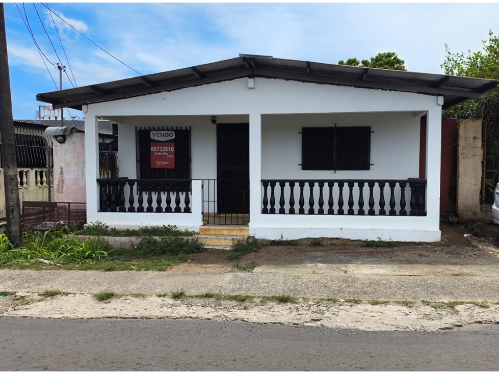SE VENDE CASA COMERCIAL EN LA CHORRERA - BARRIO COLON