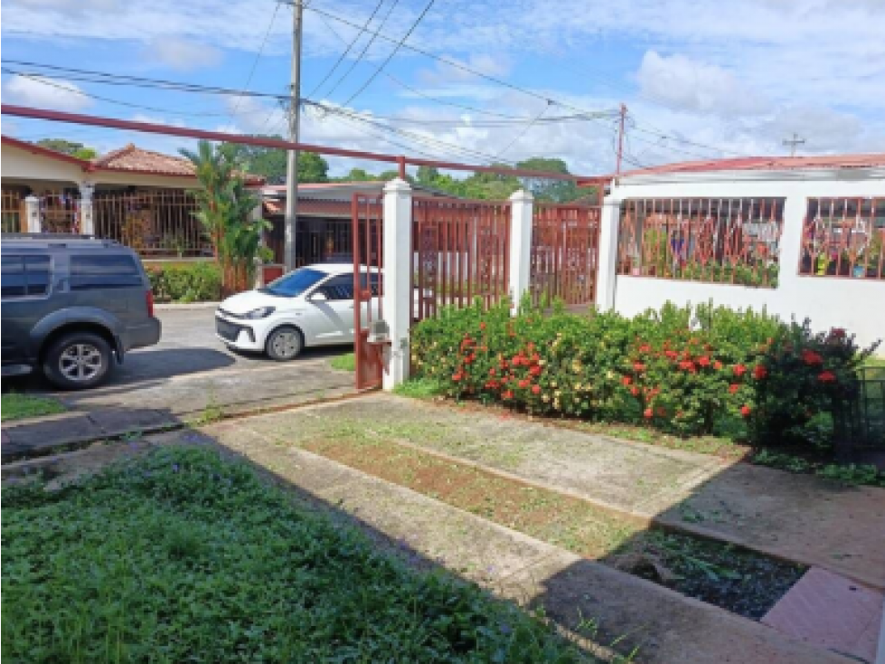 SE VENDE CASA EN PARQUES DEL OESTE // ARRAIJAN — foto 2