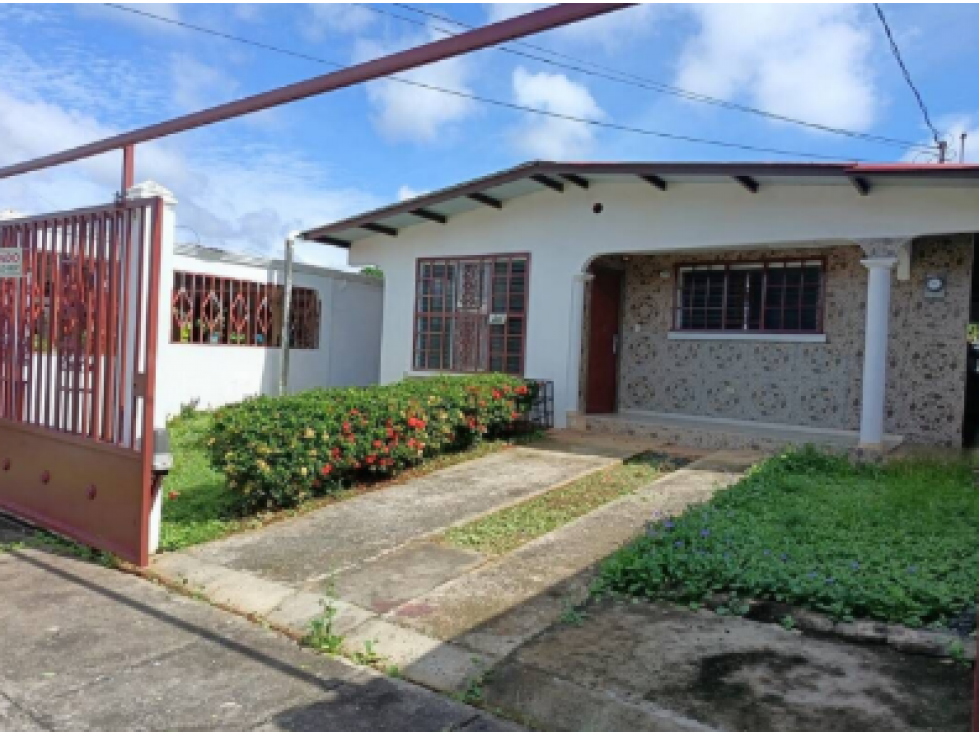 SE VENDE CASA EN PARQUES DEL OESTE // ARRAIJAN