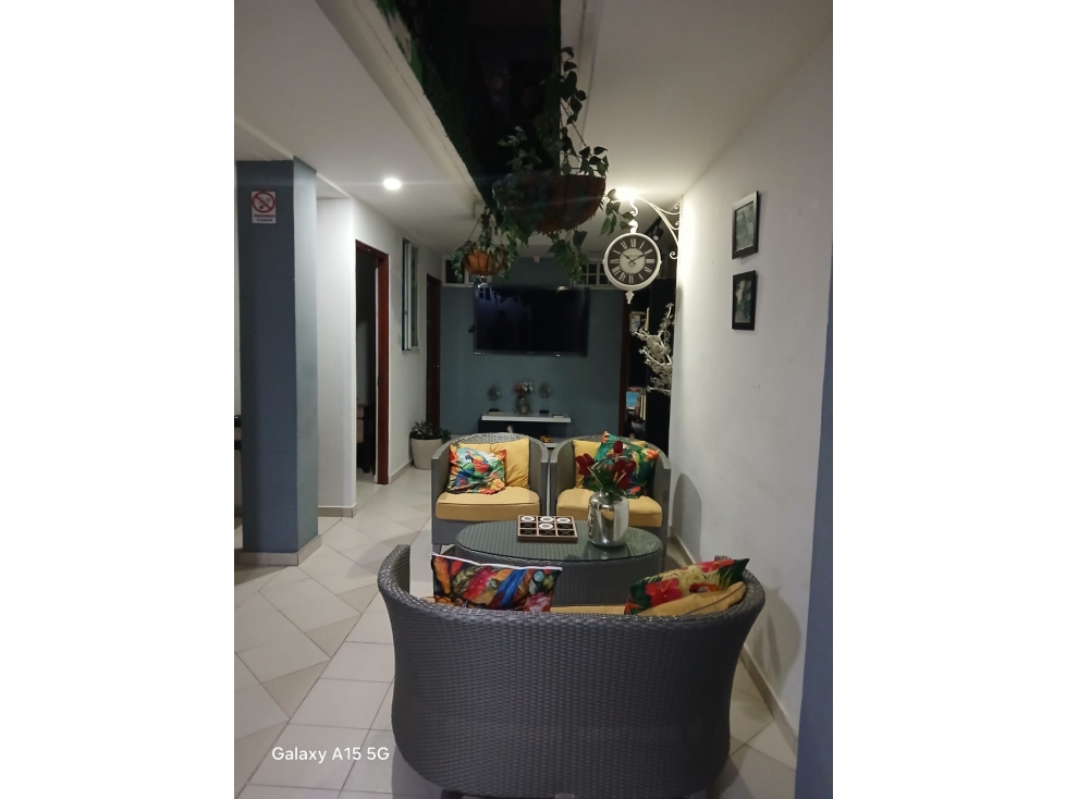 SE VENDE HOSTAL EN CASCO ANTIGUO - 4