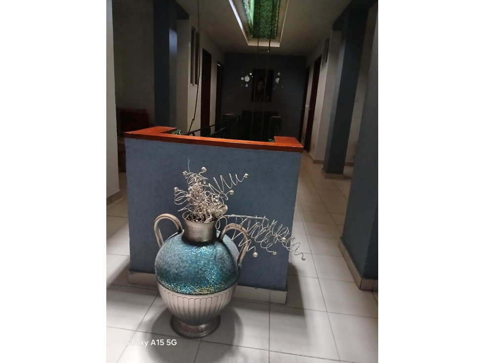 SE VENDE HOSTAL EN CASCO ANTIGUO - 2