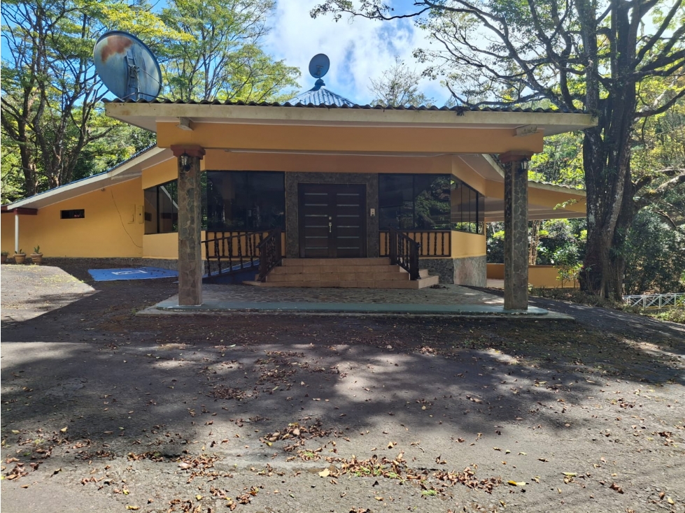 SE VENDE PROYECTO EN CERRO AZUL - 2
