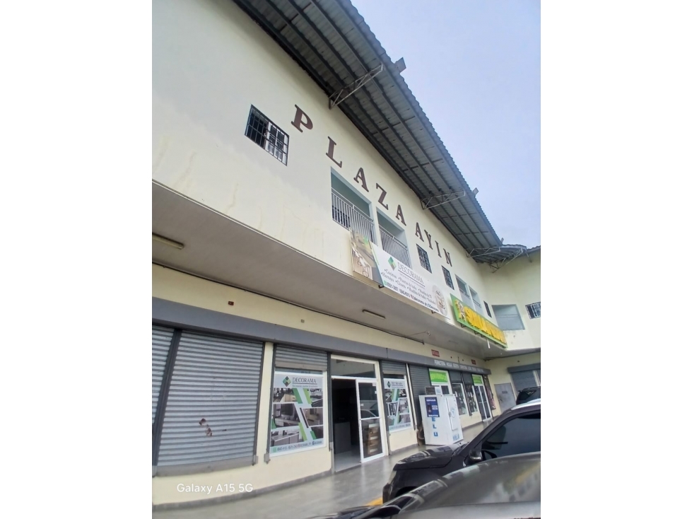 LOCAL EN ALQUILER // PLAZA AYIM ARRAIJAN YD - 1