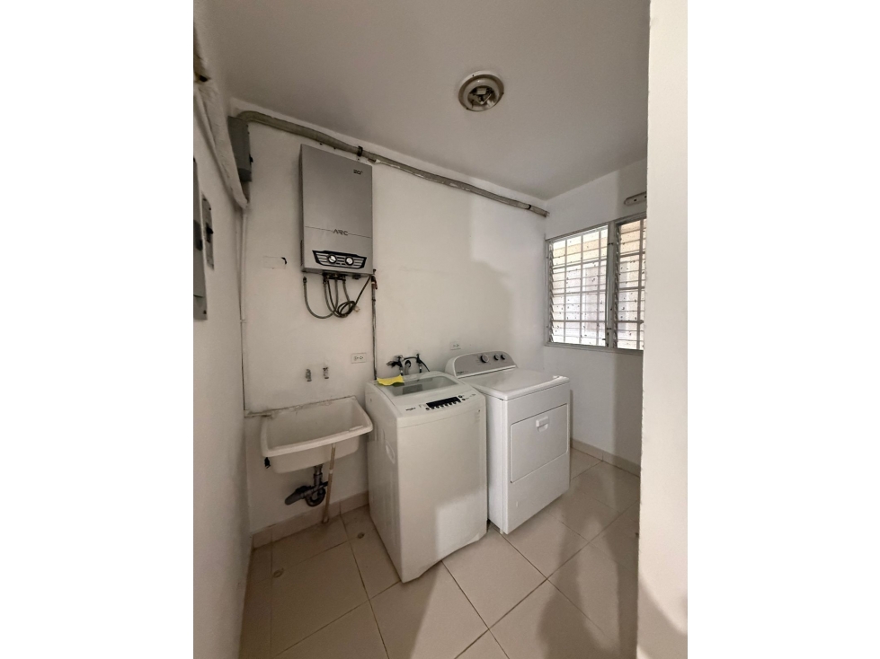 VENTA APARTAMENTO 3R EN SAN FRANCISCO | PH TORRE CAPRI — foto 2