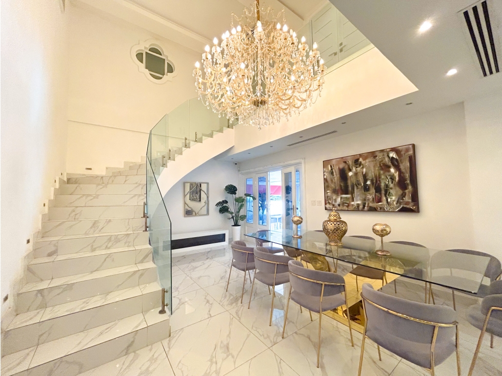 Casa en Venta y Alquiler en Altos del Golf