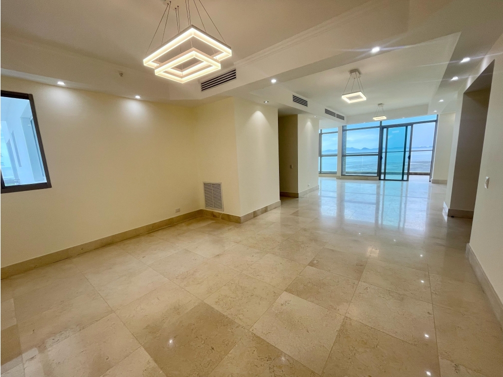 Apartamento en Venta en Piso Bajo en Costa del Este - PH Paramount — foto 2