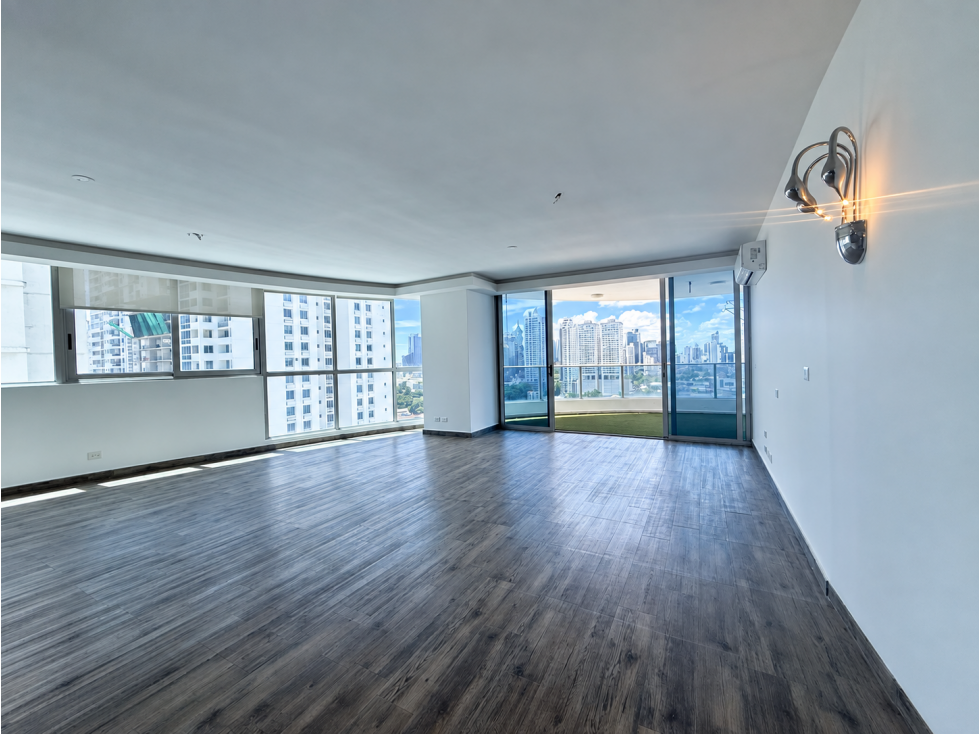 Precio Reducido - Apartamento en Venta en San Francisco PH Joy Tower
