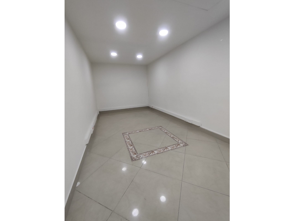 En venta Local Dúplex con excelente ubicación