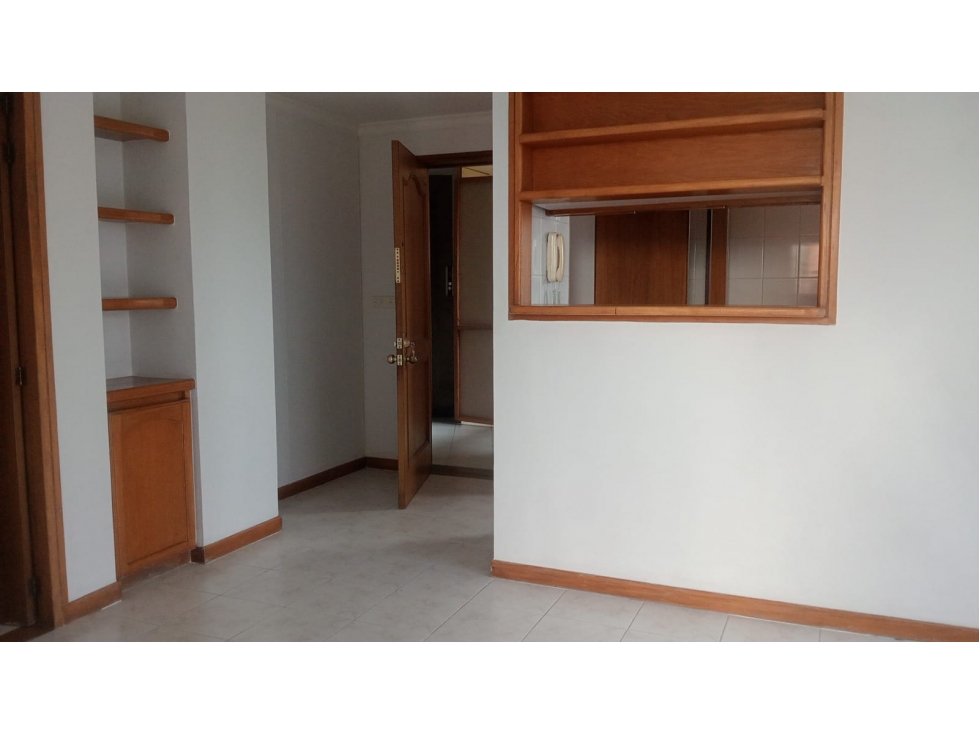 APARTAMENTO EN ARRIENDO SECTOR DE PATIO BONITO — foto 2