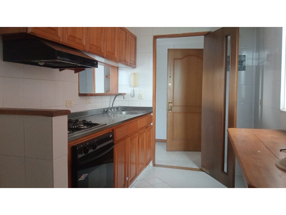 APARTAMENTO EN ARRIENDO SECTOR DE PATIO BONITO — foto 6
