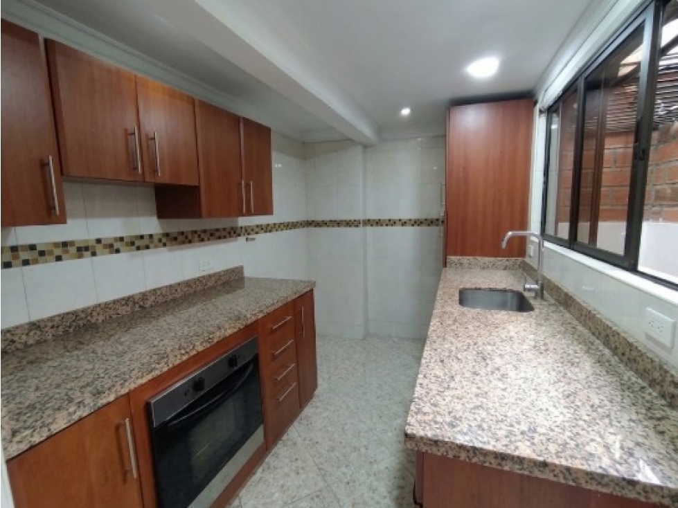 APARTAMENTO EN ARRIENDO SECTOR LA MOTA
