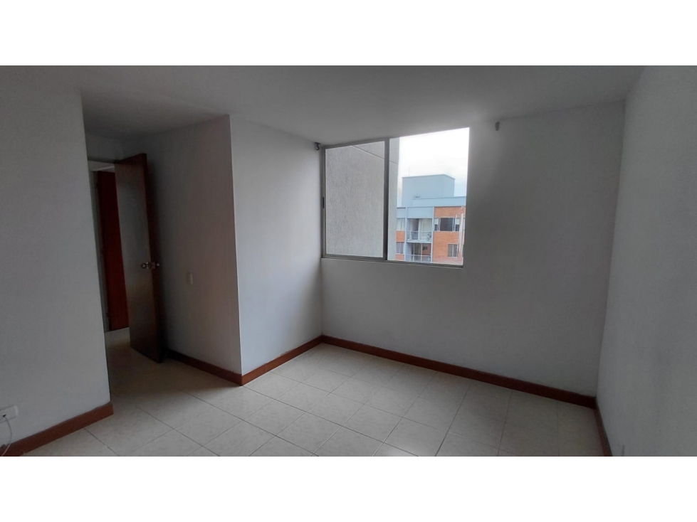 APARTAMENTO EN ARRIENDO SECTOR LA MOTA — foto 4