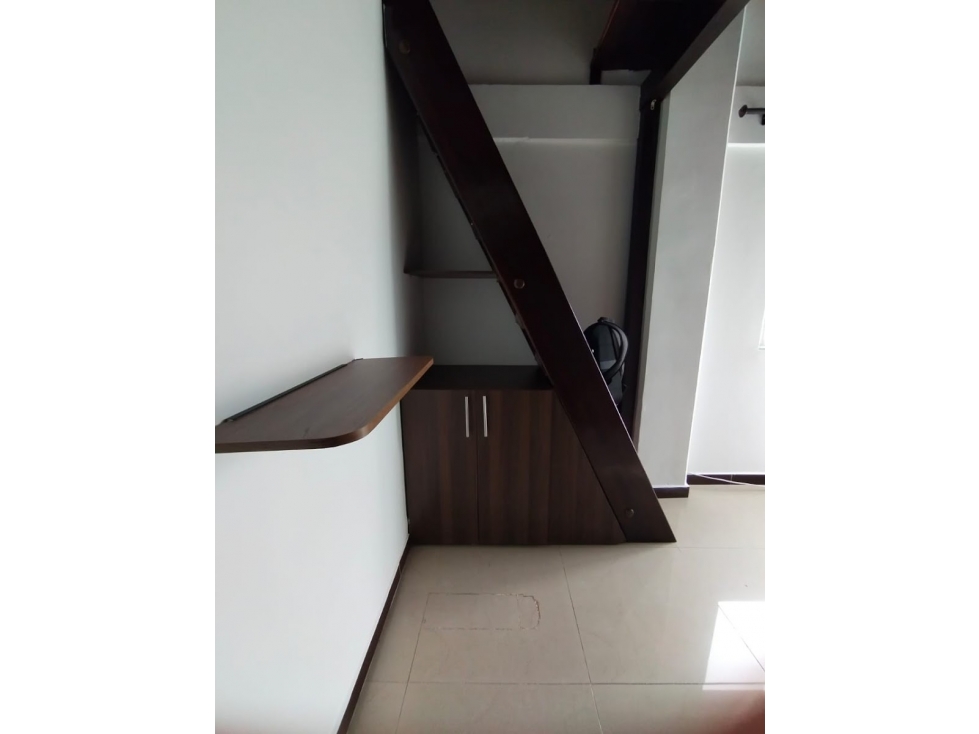 se vende hermoso y amplio apartamento en buena urbanización — foto 3