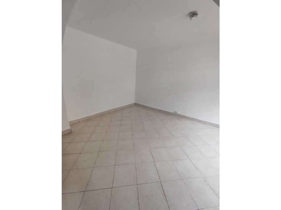 Se Arrienda Apartamento en Excelente Ubicación — foto 4