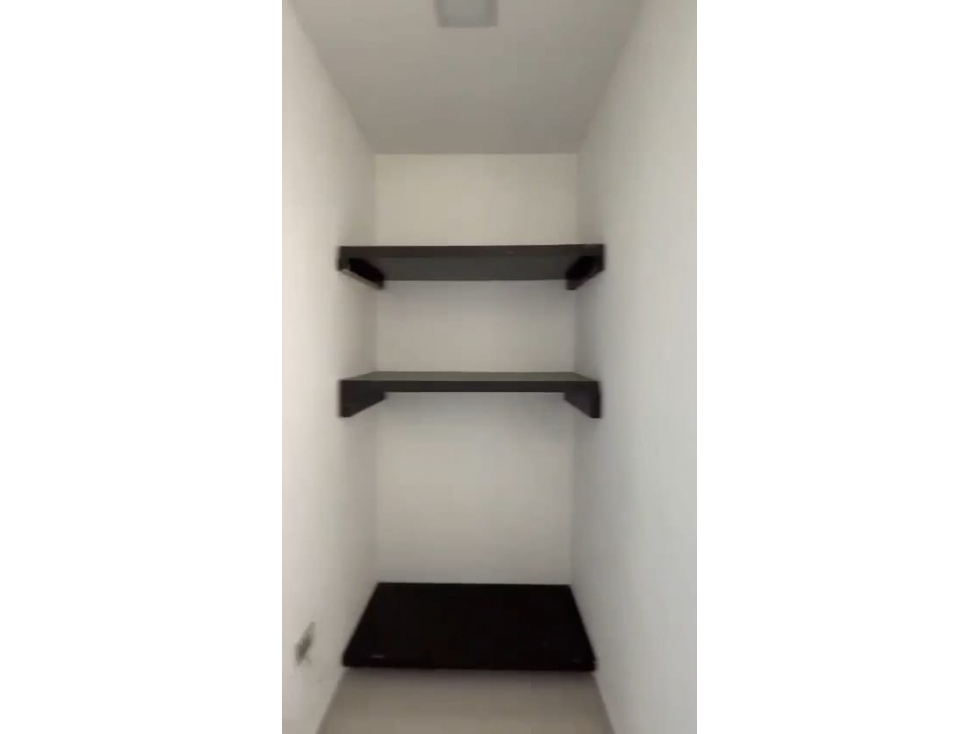 APARTAMENTO EN VENTA LOMA DE LOS BERNAL — foto 4