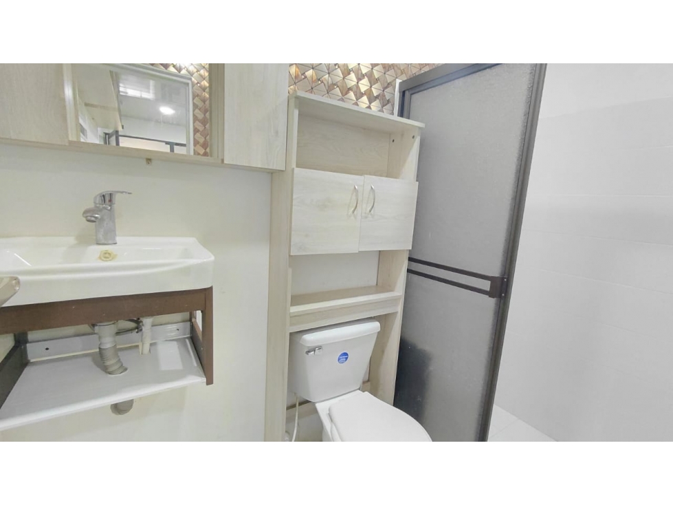 LOCAL EN ARRIENDO SECTOR PARQUE LLERAS — foto 4