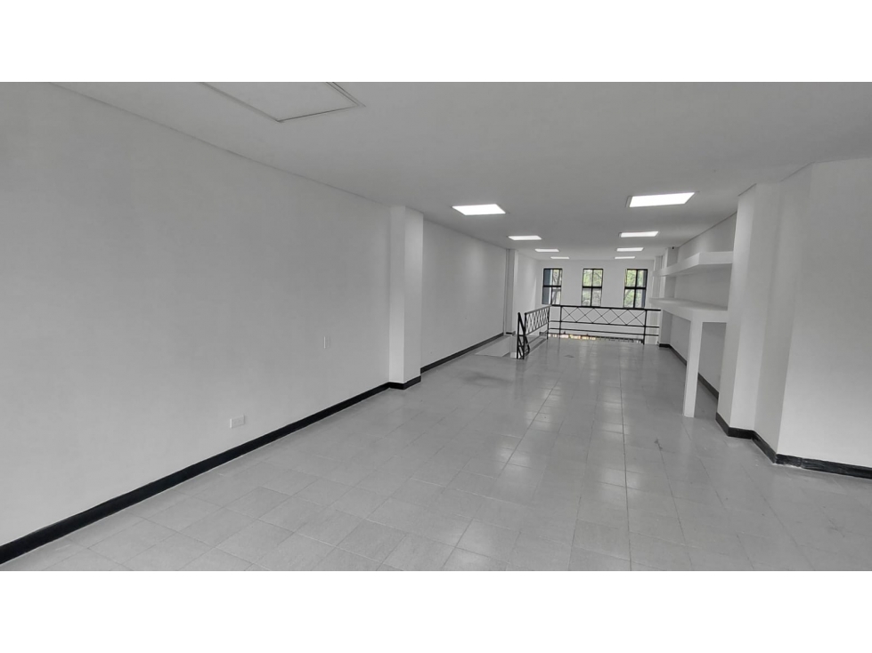 LOCAL EN ARRIENDO SECTOR LAURELES — foto 4