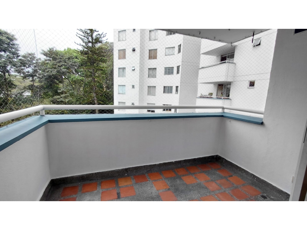 APARTAMENTO EN ARRIENDO SECTOR LA MOTA — foto 4