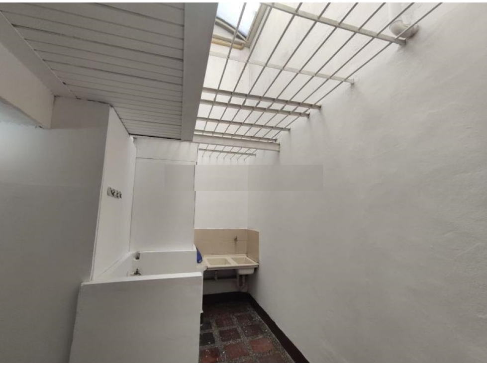APARTAMENTO EN ARRIENDO EN SANTA MONICA — foto 3