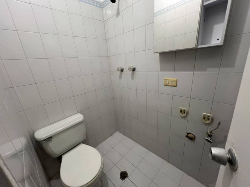 APARTAMENTO EN ARRIENDO SECTOR DEL VELODROMO — foto 6
