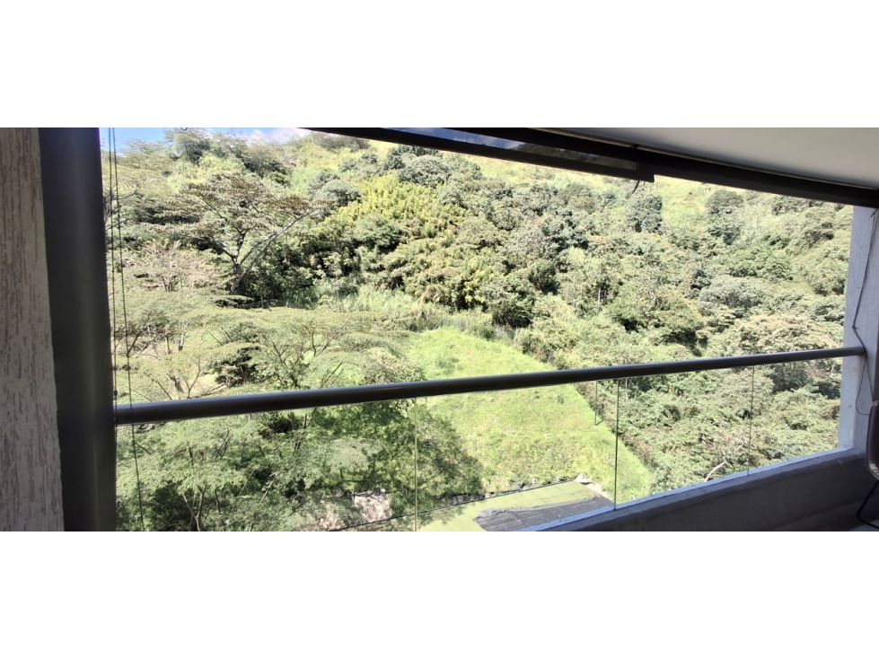 APARTAMENTO EN ARRIENDO SECTOR LOMA DE LOS BERNAL — foto 5