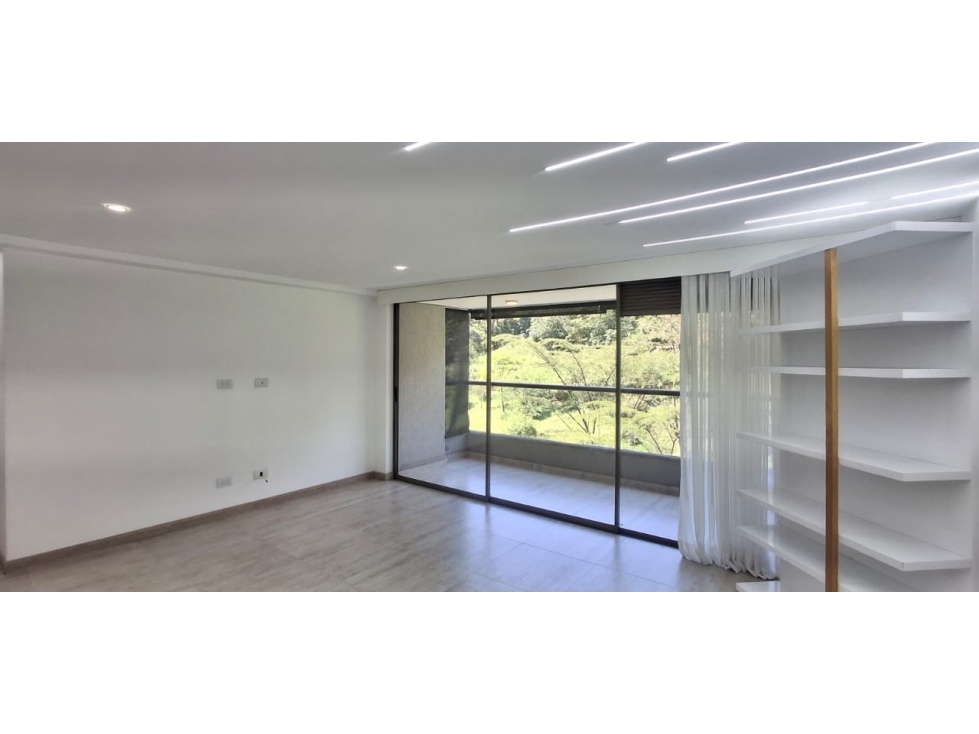 APARTAMENTO EN ARRIENDO SECTOR LOMA DE LOS BERNAL — foto 4