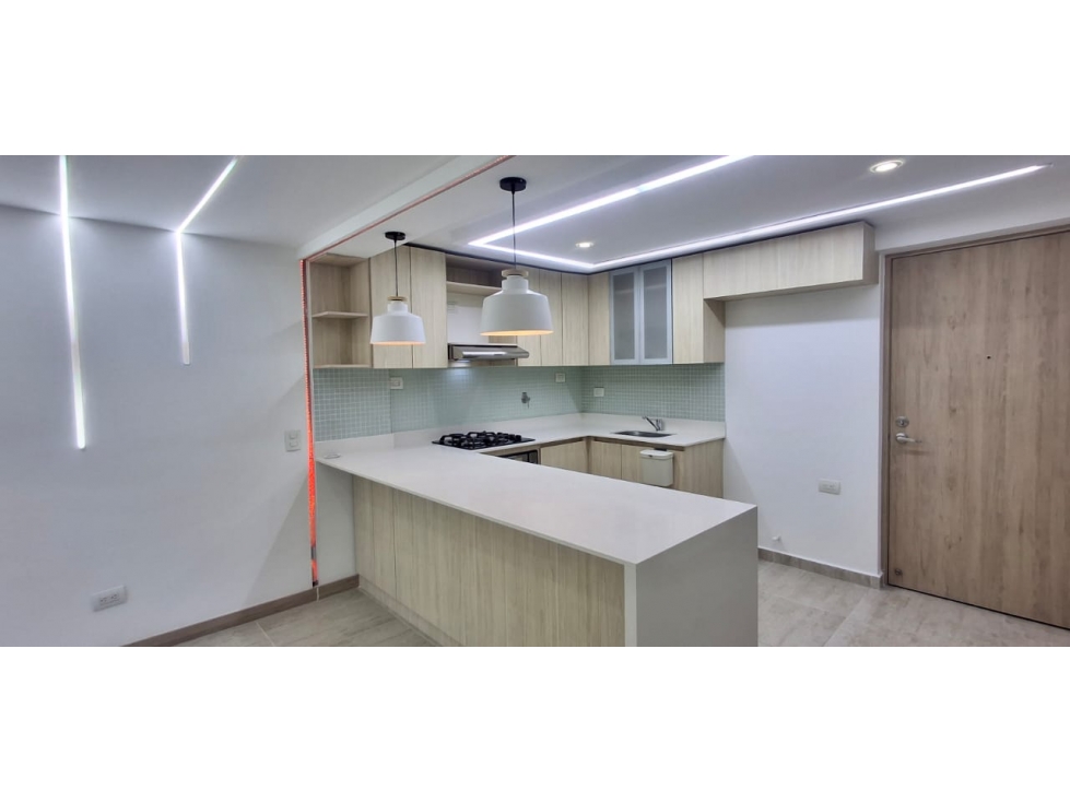 APARTAMENTO EN ARRIENDO SECTOR LOMA DE LOS BERNAL — foto 3