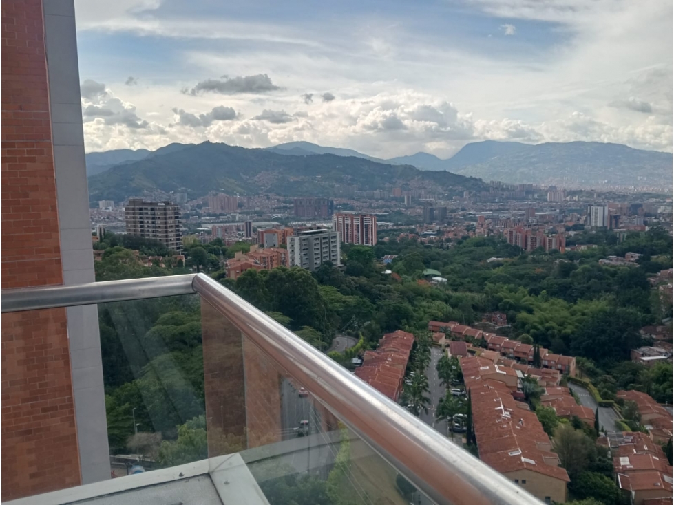 Apartamento con excelente ubicación para el Arriendo. — foto 4