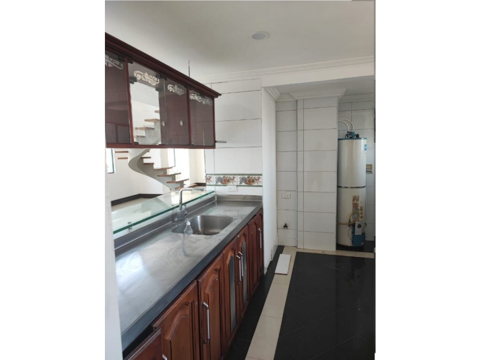 PENTHOUSE EN VENTA SECTOR LOMA DE LOS BERNAL — foto 2
