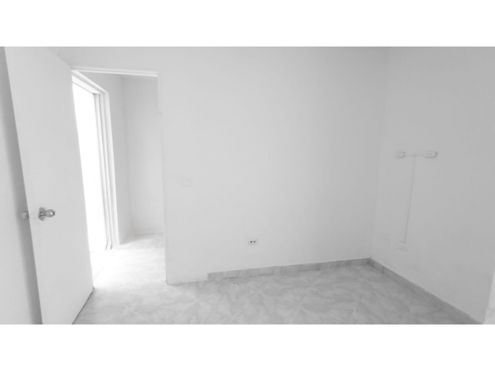 LOCAL EN ARRIENDO SECTOR LAURELES — foto 2