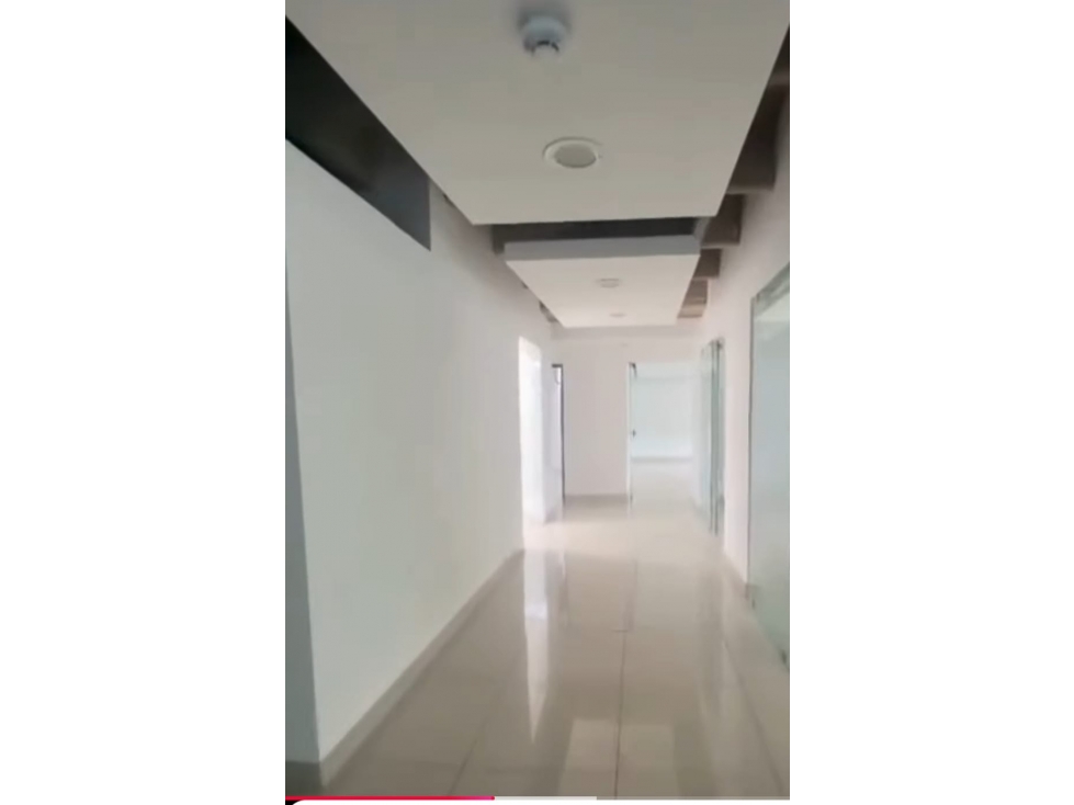 LOCAL COMERCIAL EN EL POBLADO — foto 3