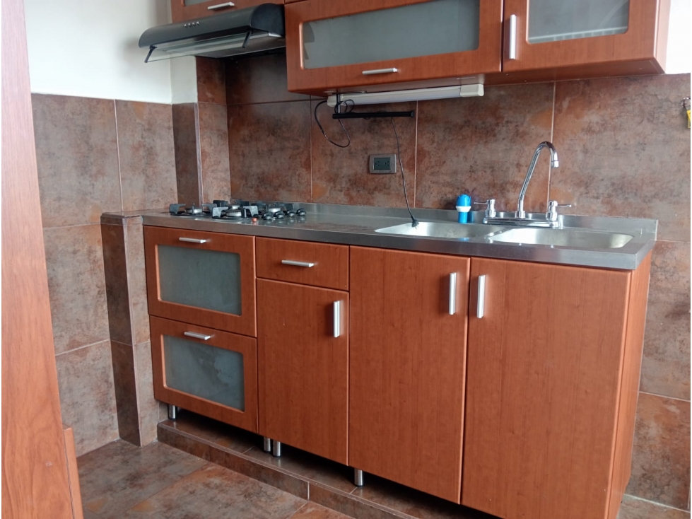 APARTAMENTO EN ARRIENDO VIA PALMAS — foto 3