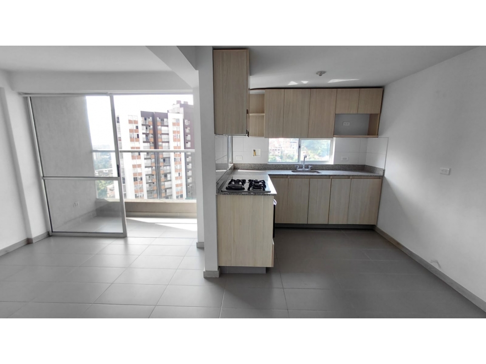 APARTAMENTO EN ARRIENDO SECTOR LOMA DE LOS BERNAL