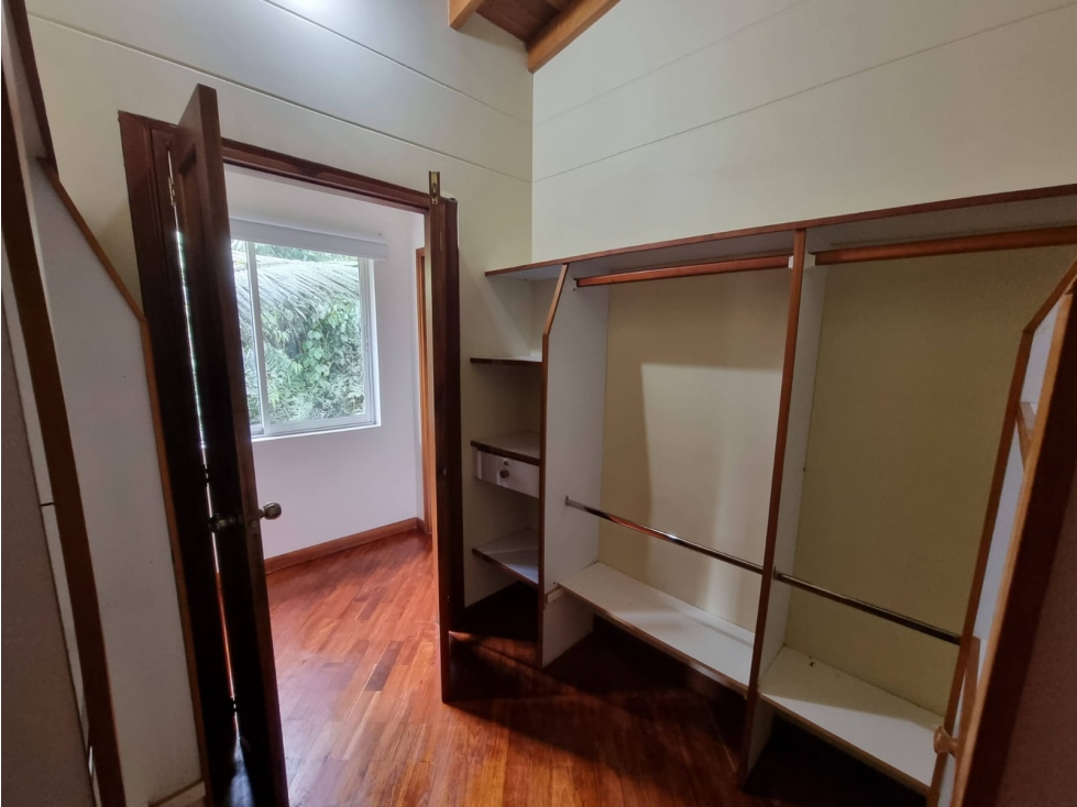 CASA EN ARRIENDO SECTOR POBLADO — foto 5