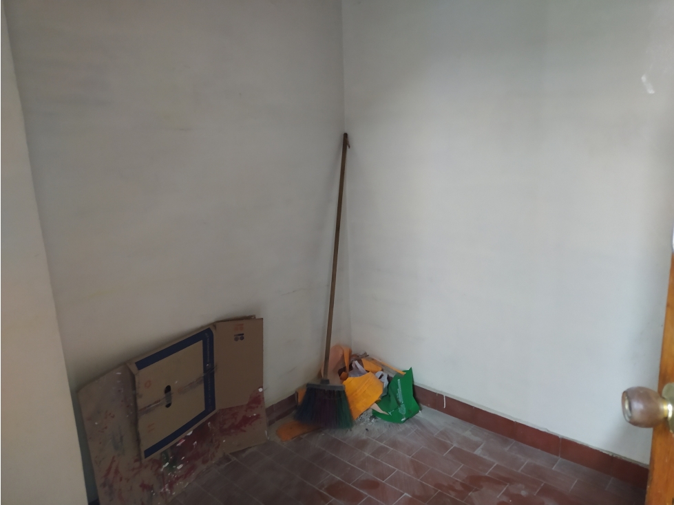 LOCAL EN ARRIENDO SECTOR LAURELES — foto 3
