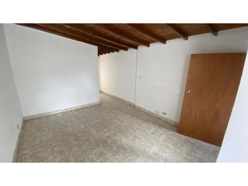 APARTAMENTO EN ARRIENDO SECTOR SANTA TERESITA — foto 3