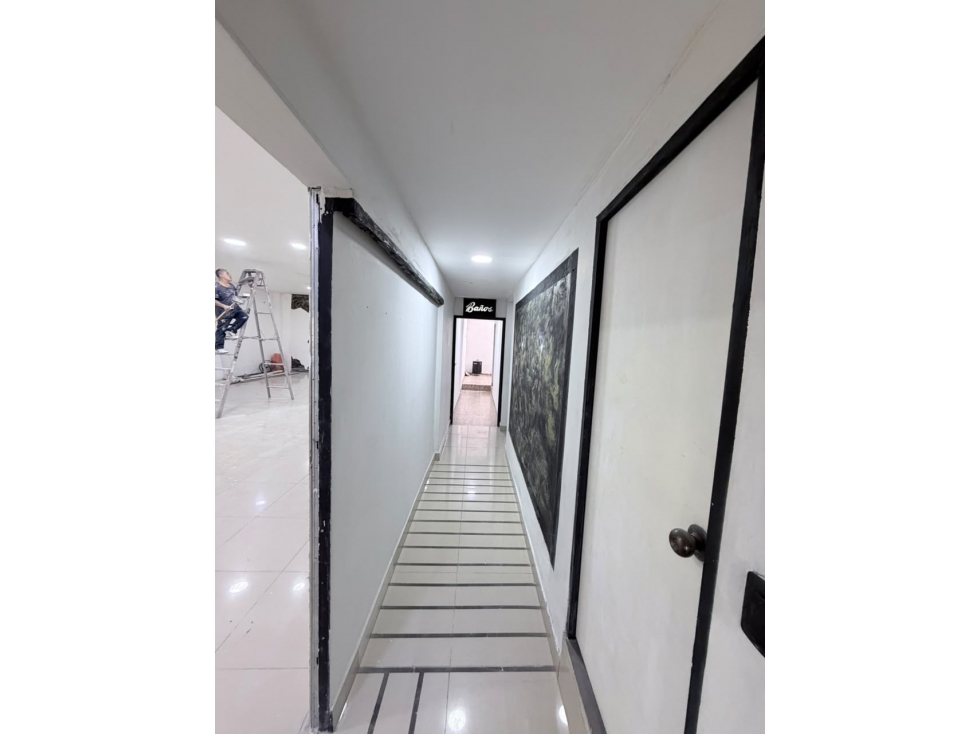 LOCAL EN ARRIENDO SECTOR AV BOLIBARIANA — foto 3