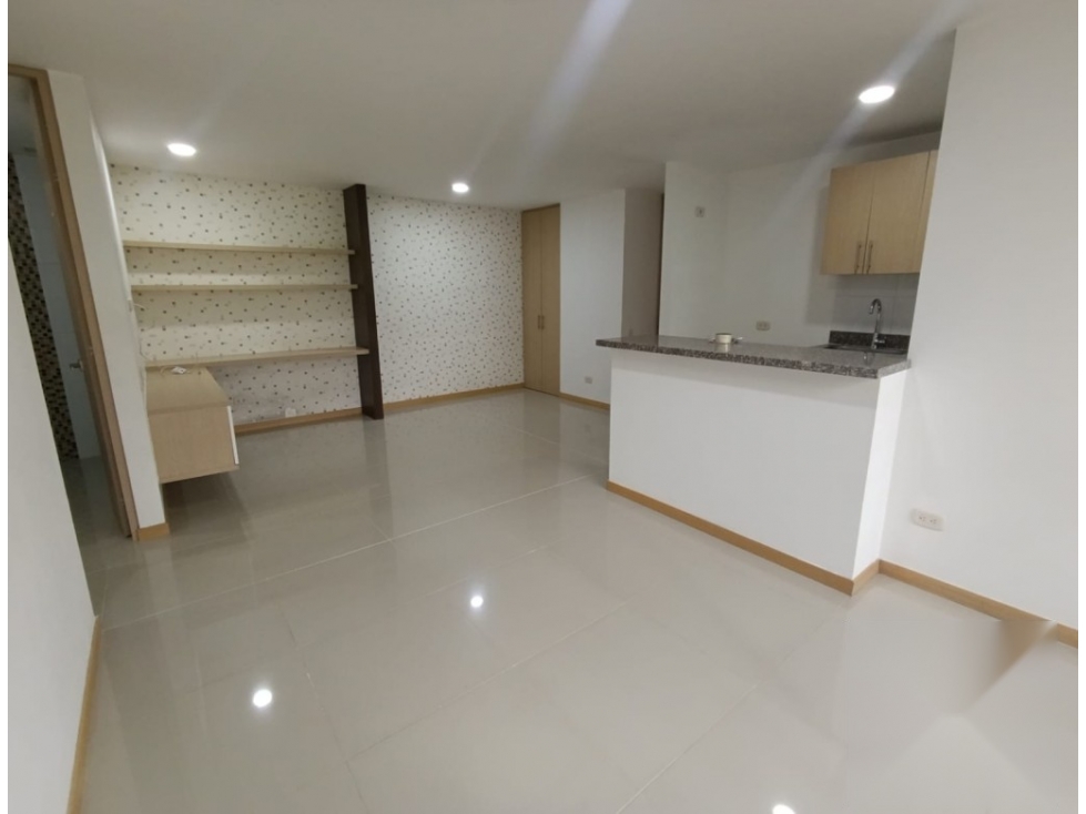 APARTAMENTO EN ARRIENDO SECTOR LOMA DEL INDIO — foto 5