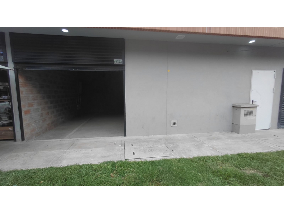 LOCAL EN ARRIENDO SECTOR PARQUE BELEN - 1
