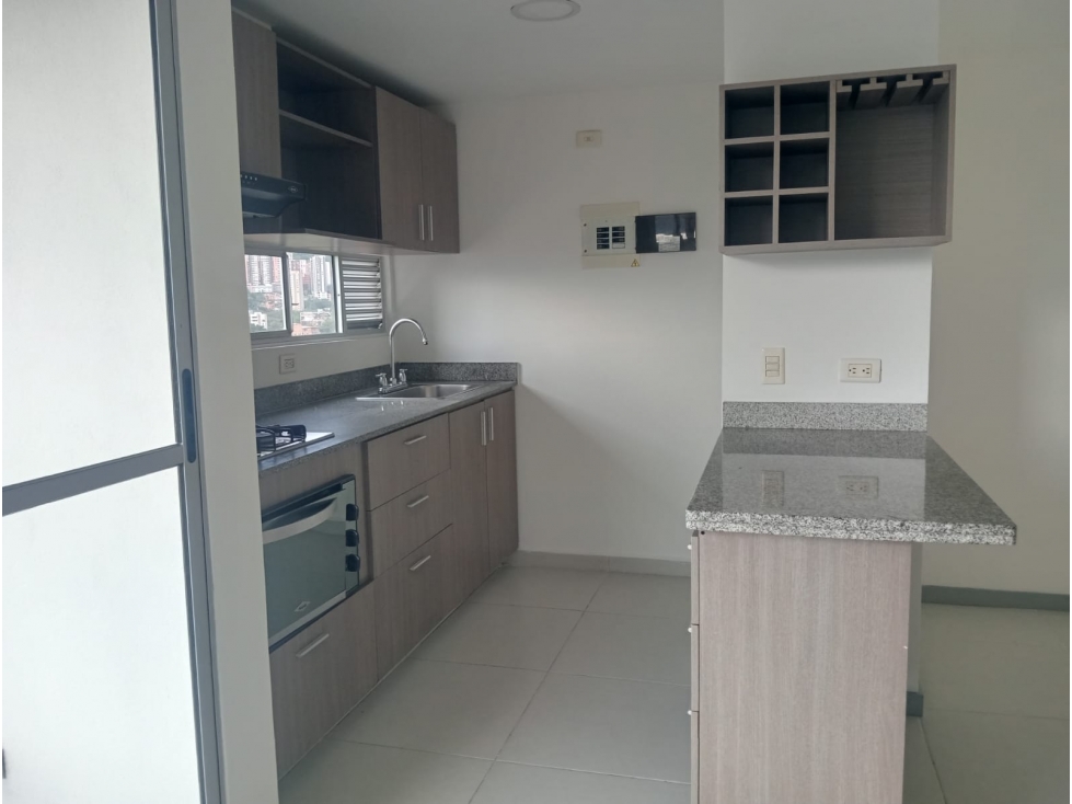 Apartamento con excelente ubicación para el Arriendo.