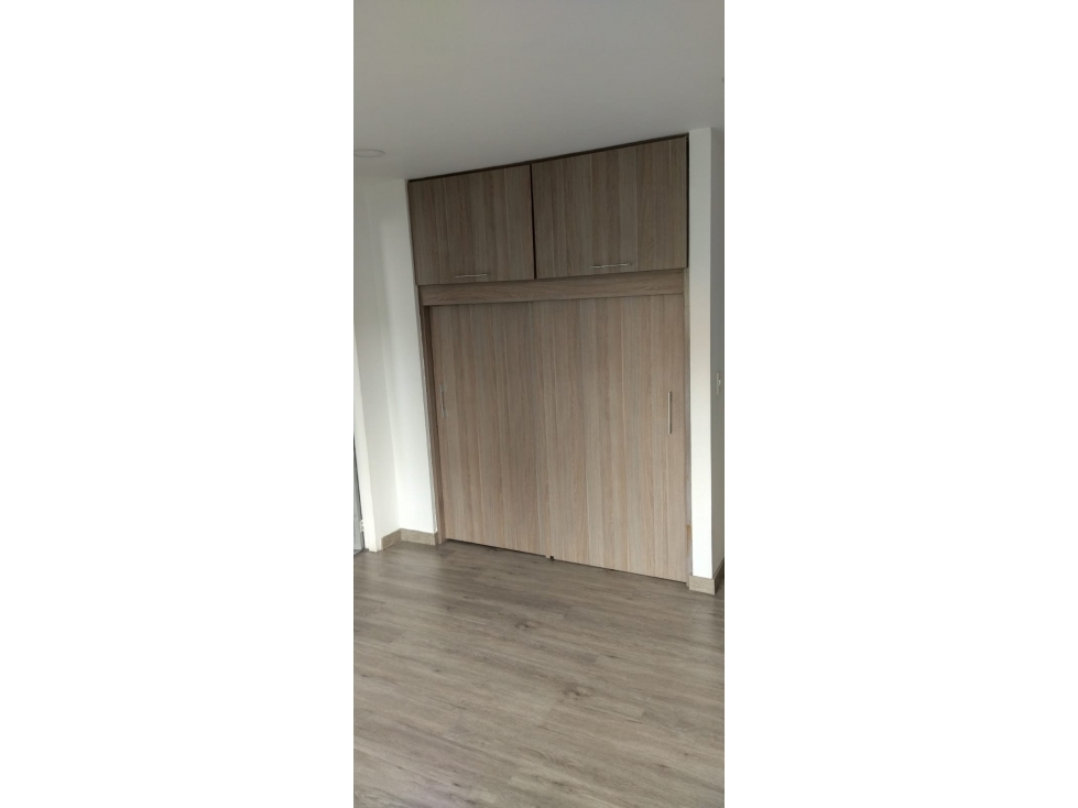 Apartamento con excelente ubicación para el Arriendo. — foto 5