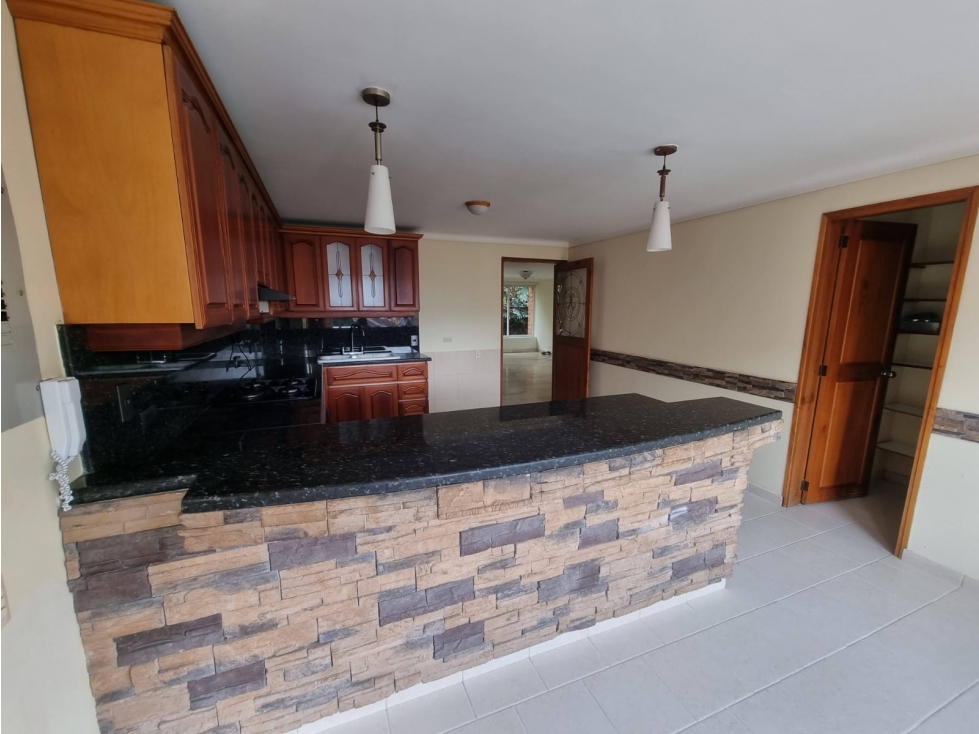 CASA EN ARRIENDO SECTOR POBLADO — foto 3