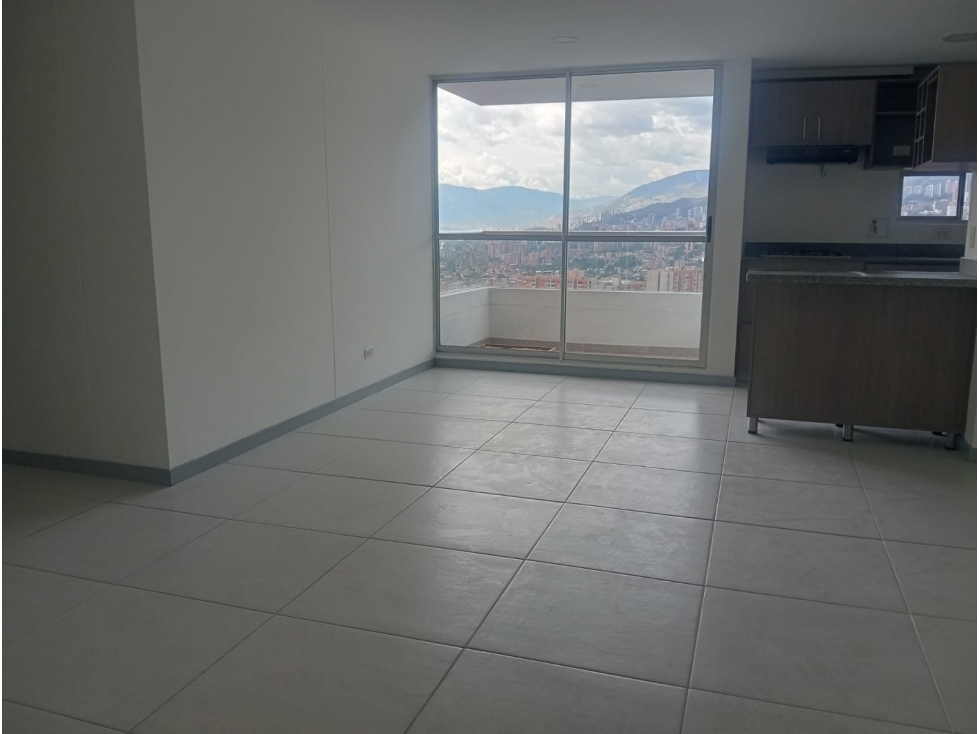 Apartamento con excelente ubicación para el Arriendo. — foto 5