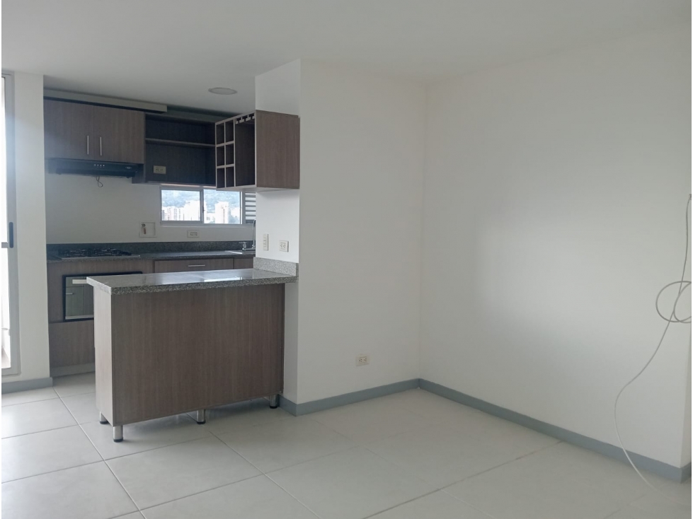 Apartamento con excelente ubicación para el Arriendo. — foto 2