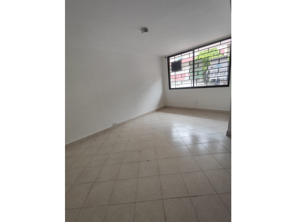 Se Arrienda Apartamento en Excelente Ubicación