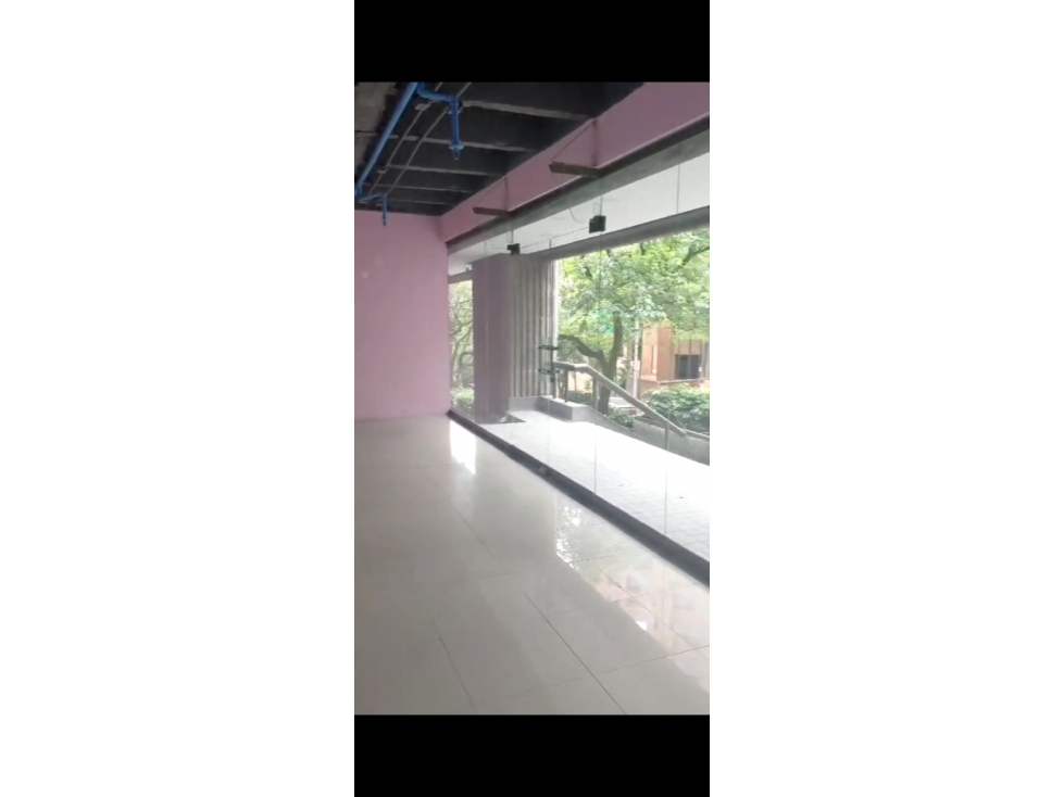 LOCAL COMERCIAL EN ARRIENDO — foto 3