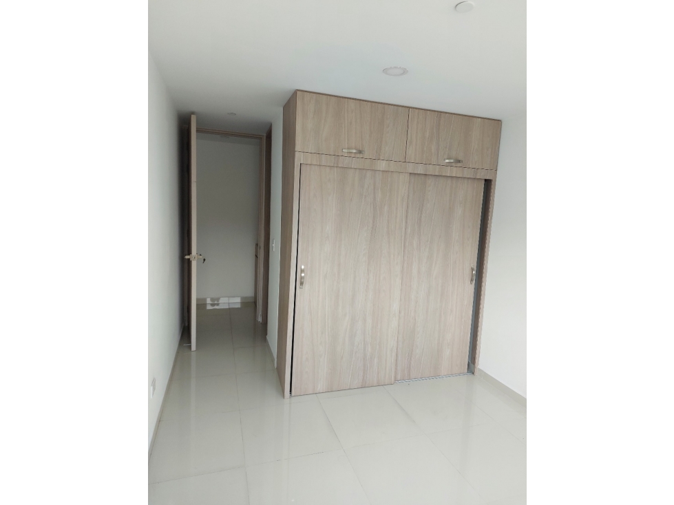 APARTAMENTO EN VENTA SECTOR MAYORCA — foto 3